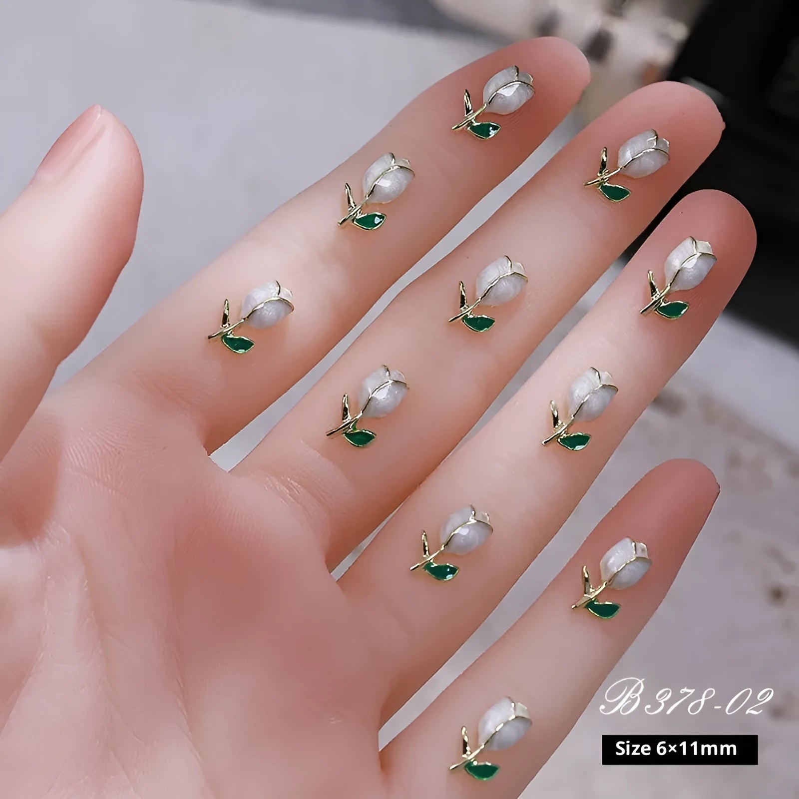 Three-dimensional alloy tulip fingernail decoration stickers in gold and silver colours