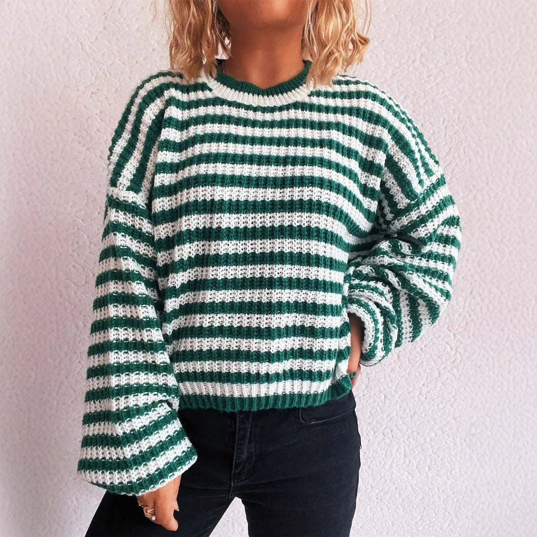 Women's vintage stripe knitted top with round neck and long sleeves in loose fit polyester fabric