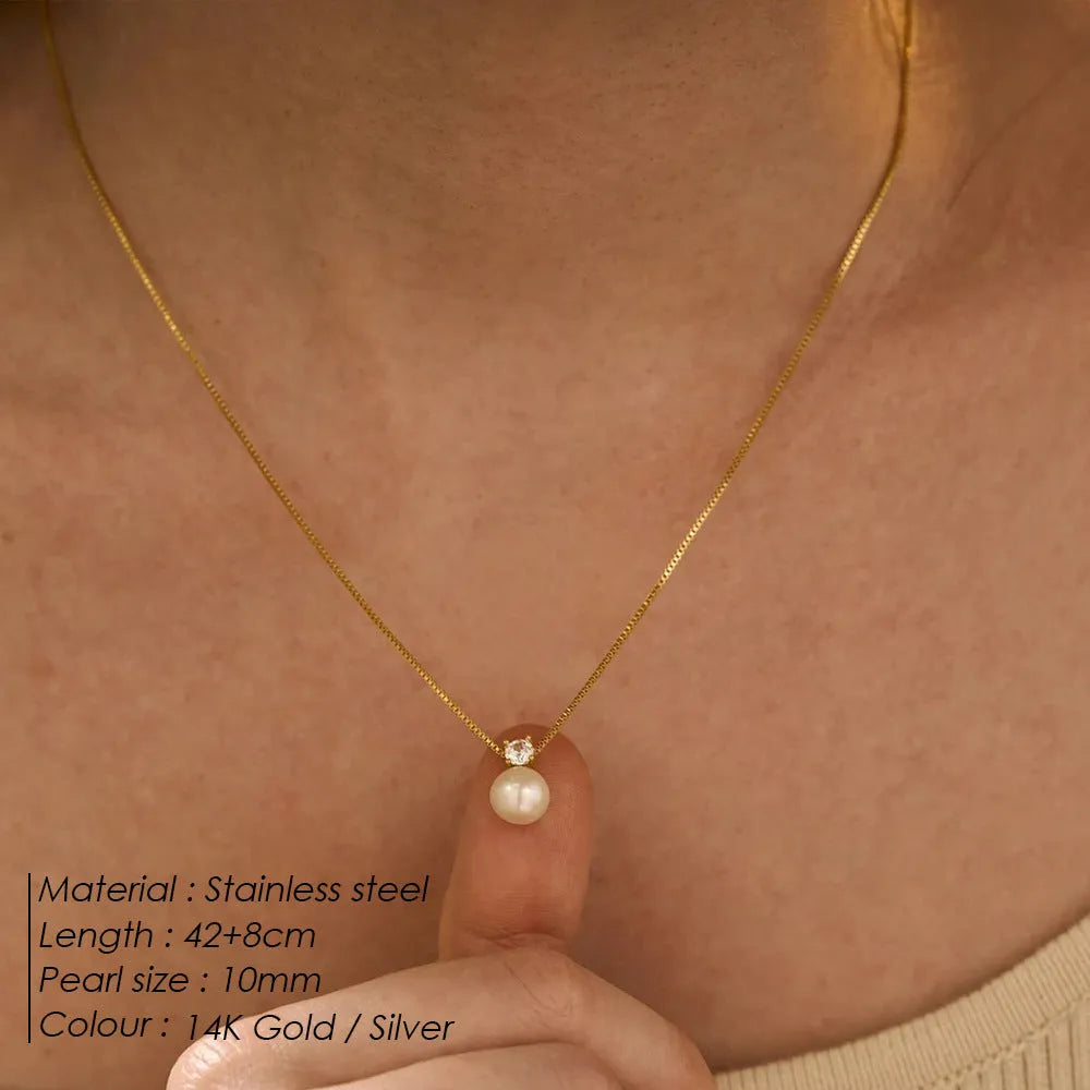 St Delan stainless steel women's necklace with imitation pearl and zircon pendant in gold colour
