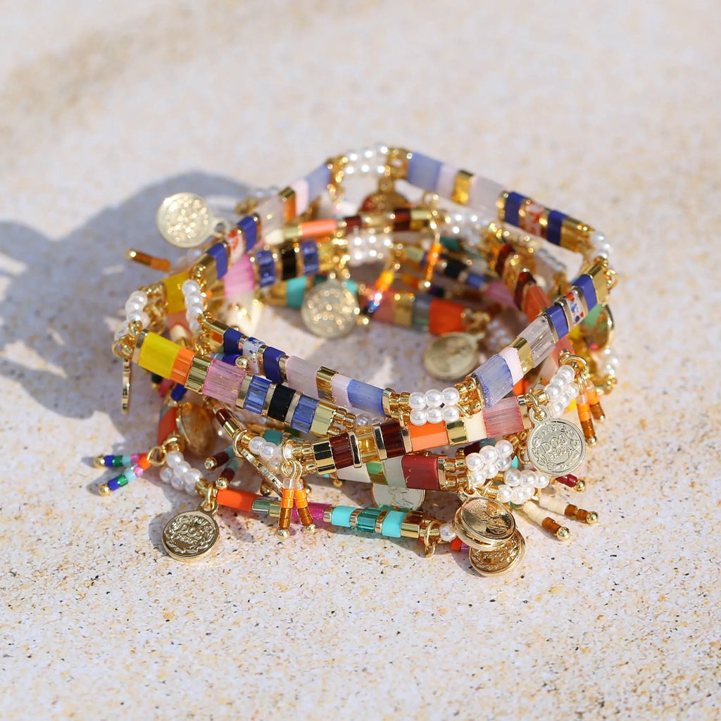 Women's handmade glass beaded bracelet with imitation pearls in European and American style