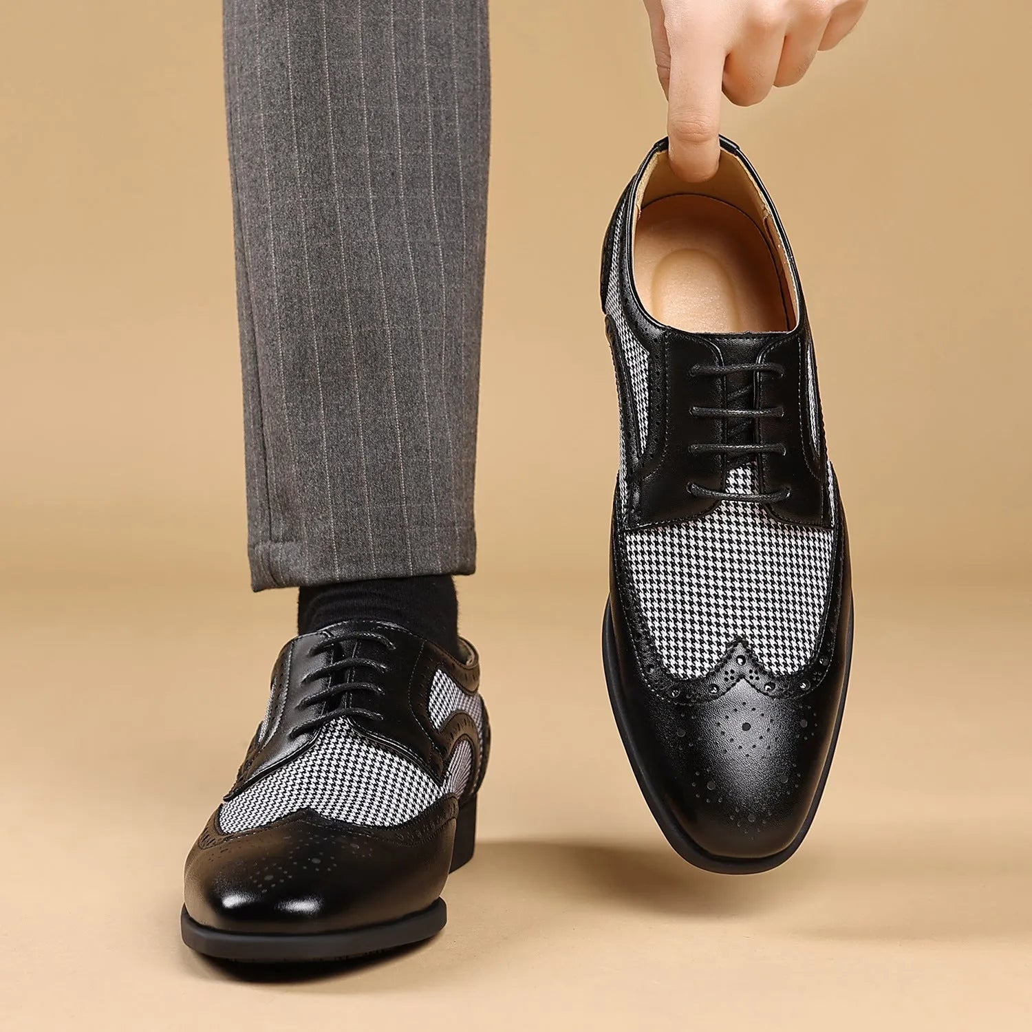 Men's black houndstooth pattern casual leather shoes with square toe and lace-up front.