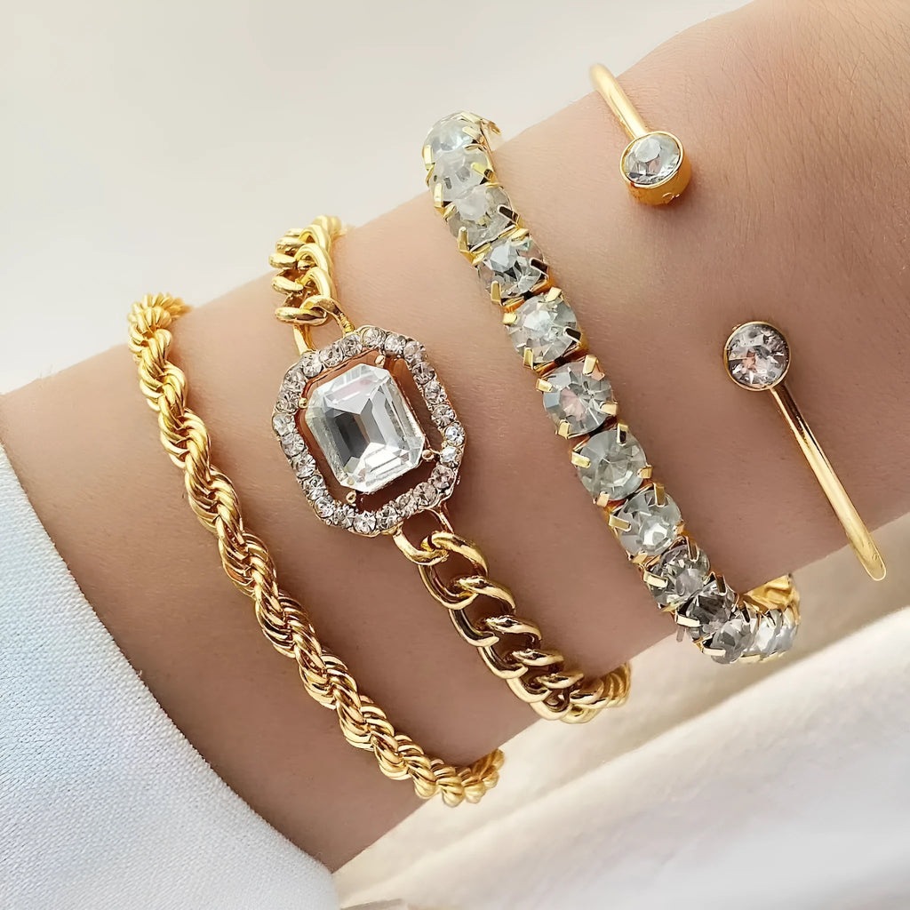 Four-piece retro metal chain bracelet set with square diamond geometric shapes in gold or silver alloy for women