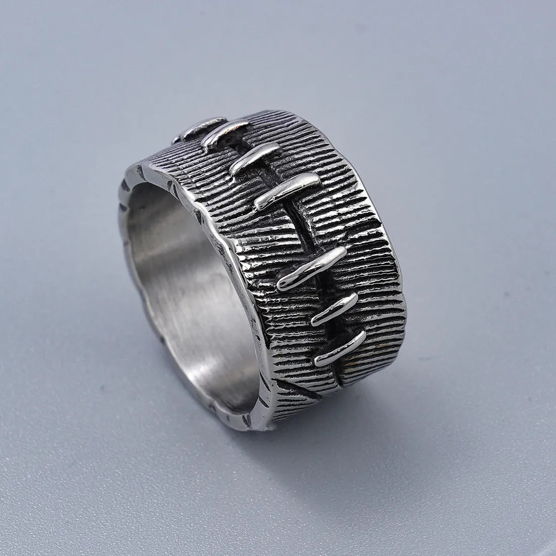 Dark geometric U-shaped titanium steel ring with double ring punk design in retro colour