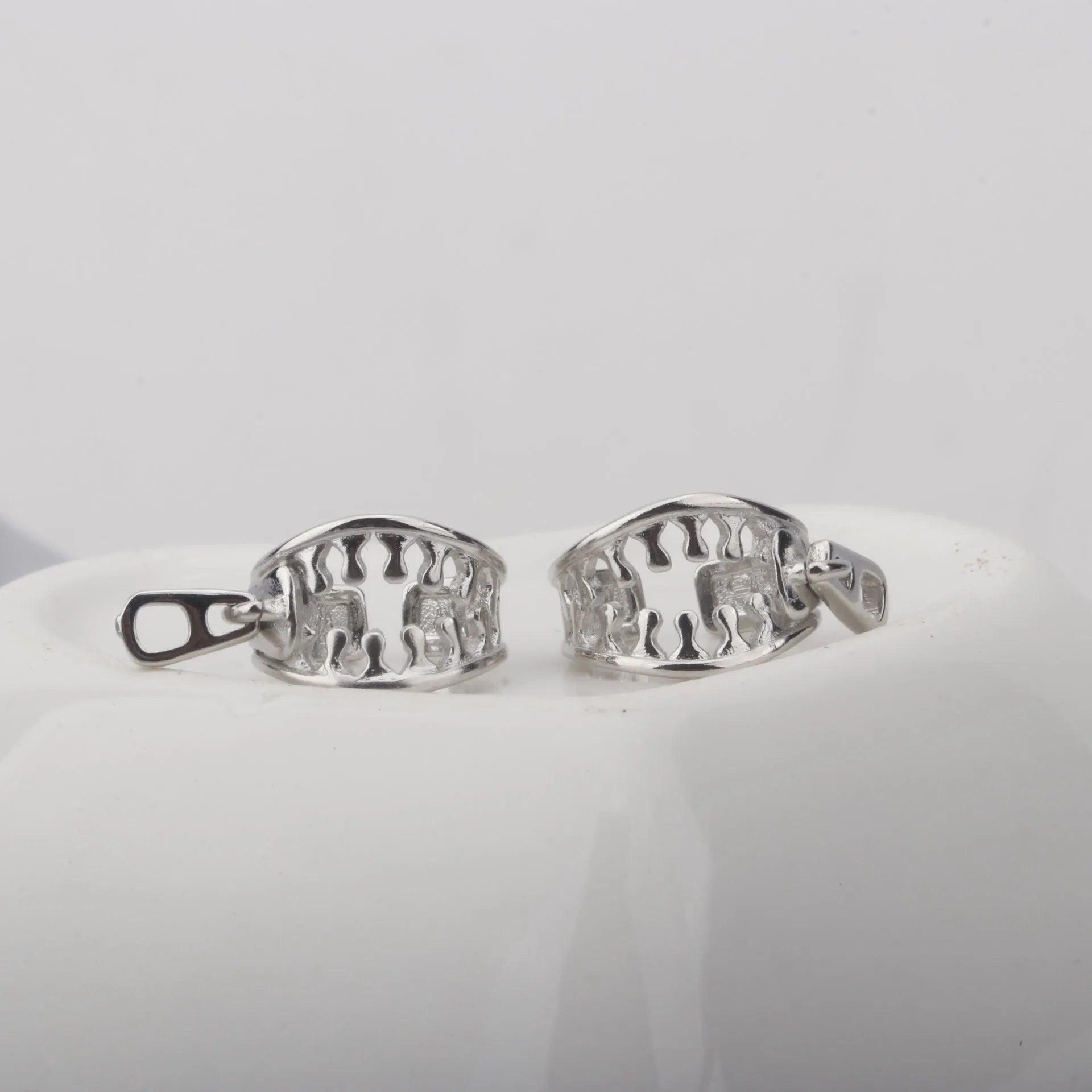 Copper geometric ear bone clip earrings with line design and zipper clip mechanism