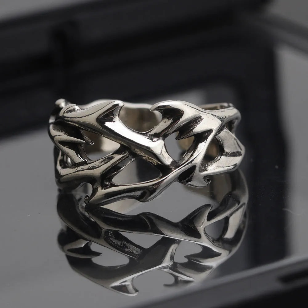 Adjustable copper ring with geometric thorn flower pattern in J2150 thorns colour