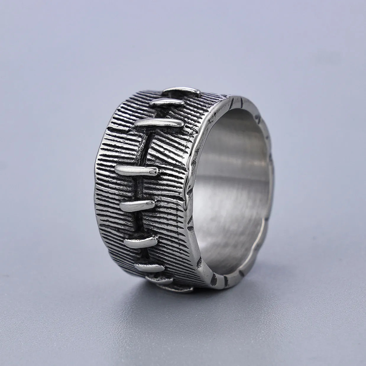 Dark geometric U-shaped titanium steel ring with double ring punk design in retro colour