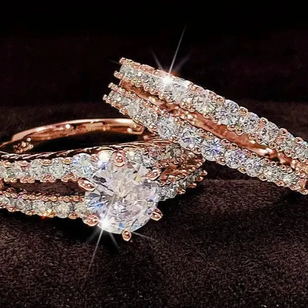 Women's geometric alloy ring set in silver, gold, or rose gold with round elements