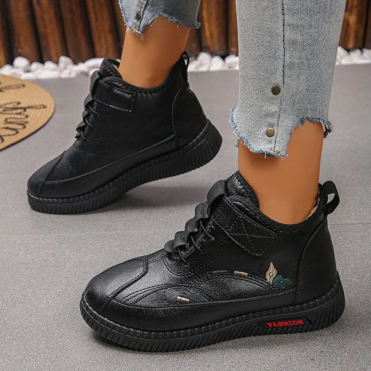 Black and red women's velvet cotton shoes with a non-slip rubber sole and low tube design