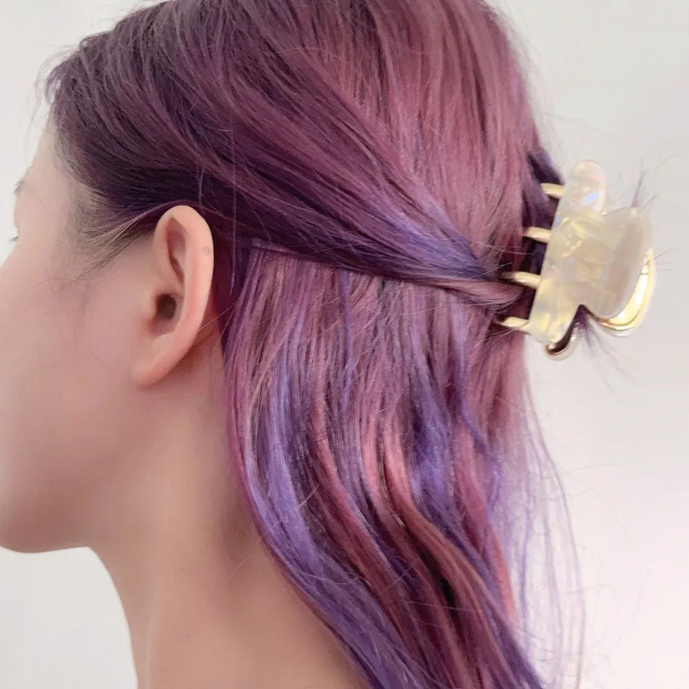 Women's retro acetate barrettes with metal grip in beige, white, ink, or leopard print colours