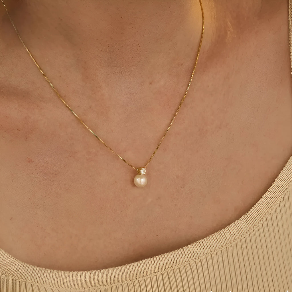 St Delan stainless steel women's necklace with imitation pearl and zircon pendant in gold colour