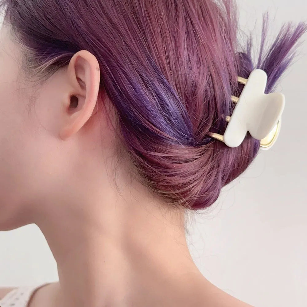 Women's retro acetate barrettes with metal grip in beige, white, ink, or leopard print colours