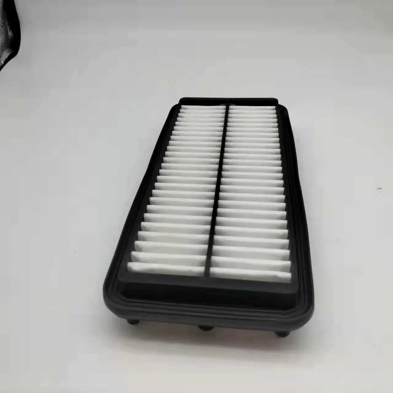 Black car air filter with 256×113×40mm dimensions for Modern vehicle replacement