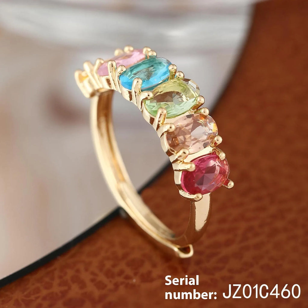 Adjustable gold zircon ring with simple retro design on finger