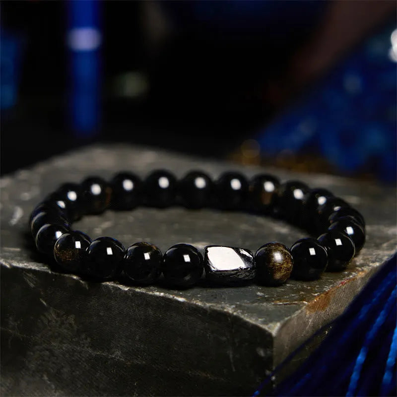 Natural obsidian single ring bracelet with constellations modelling on 8mm beads in retro style.