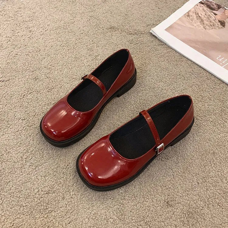 Women's solid colour vintage French style PU leather flat shoes with round toe