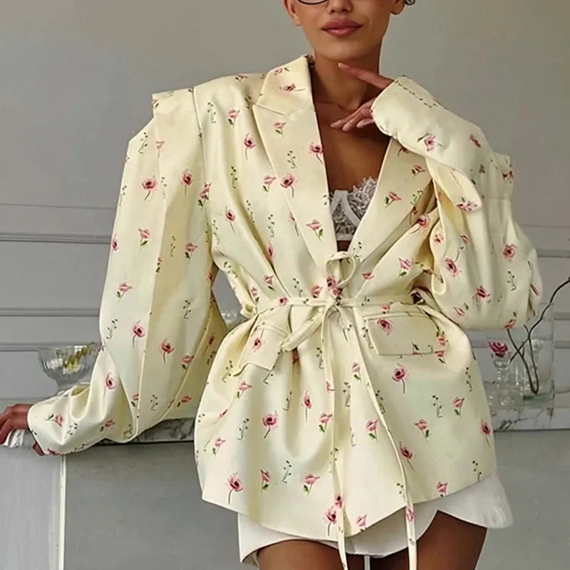 Women's suit jacket with collar and lace-up waist detail in polyester fabric