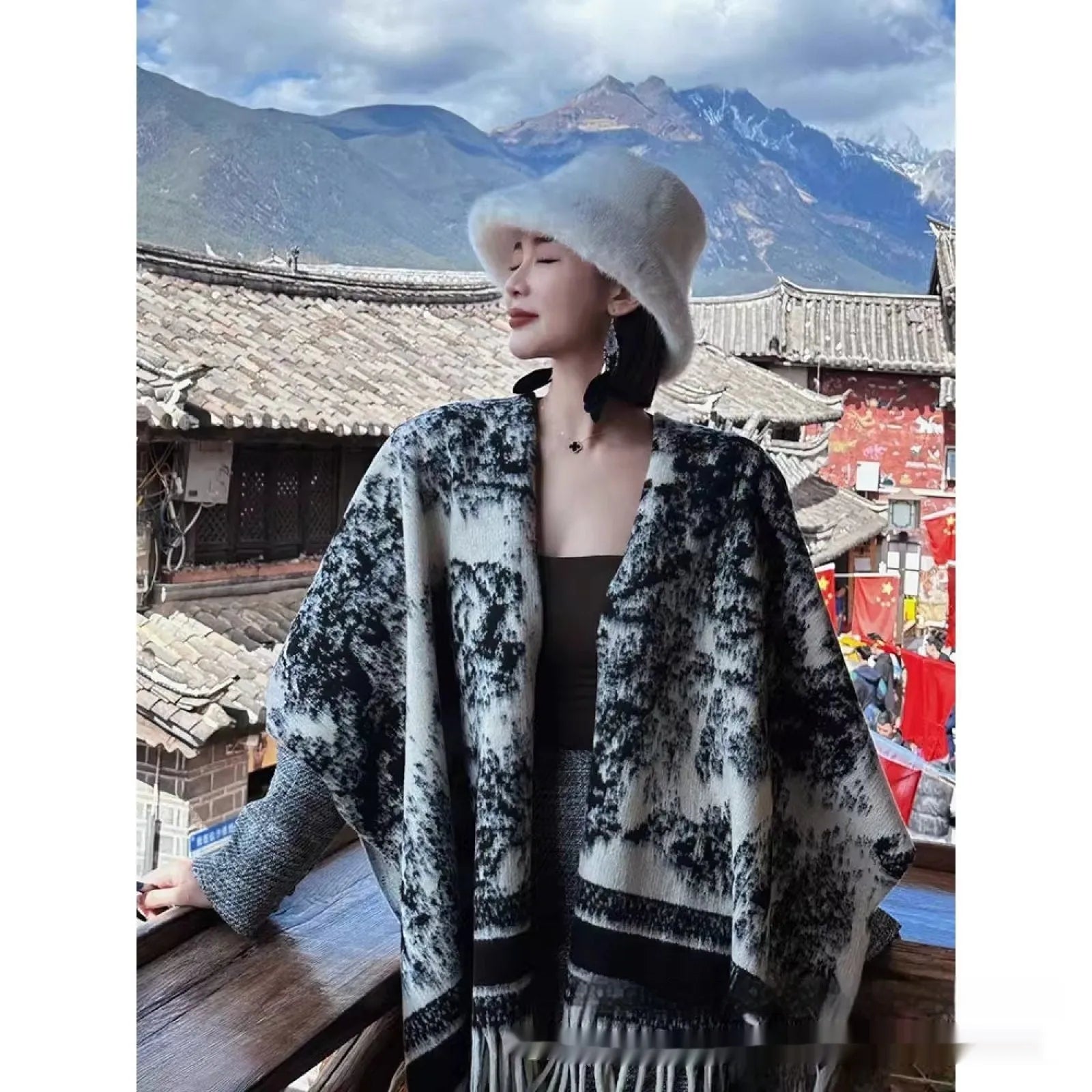 Women's polyester scarf cape with tassel trim in casual shawl style