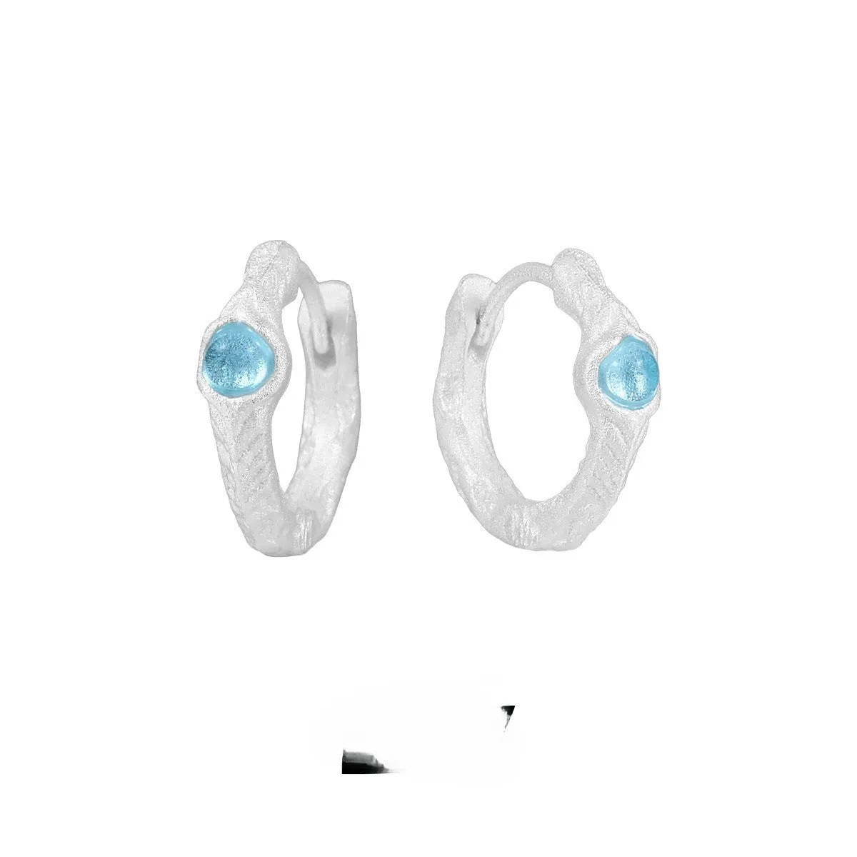 925 silver burnt silver finish geometric ear clip with round elements for women