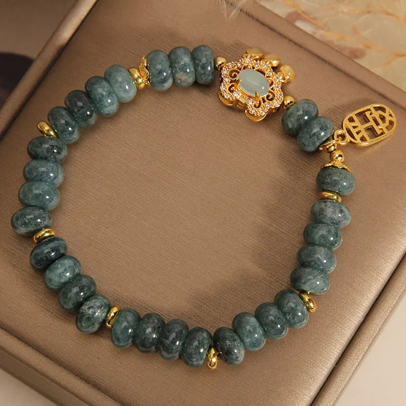 Natural green emerald jade bracelet with alloy safety lock and abacus beads pattern