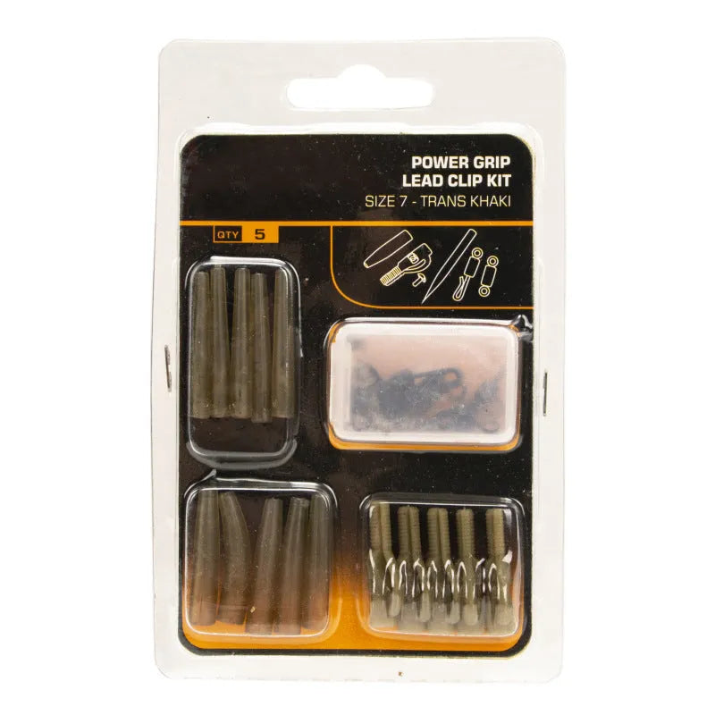 European carp fishing accessory set card with 30 pieces including anti-winding pipes and threaded hoses