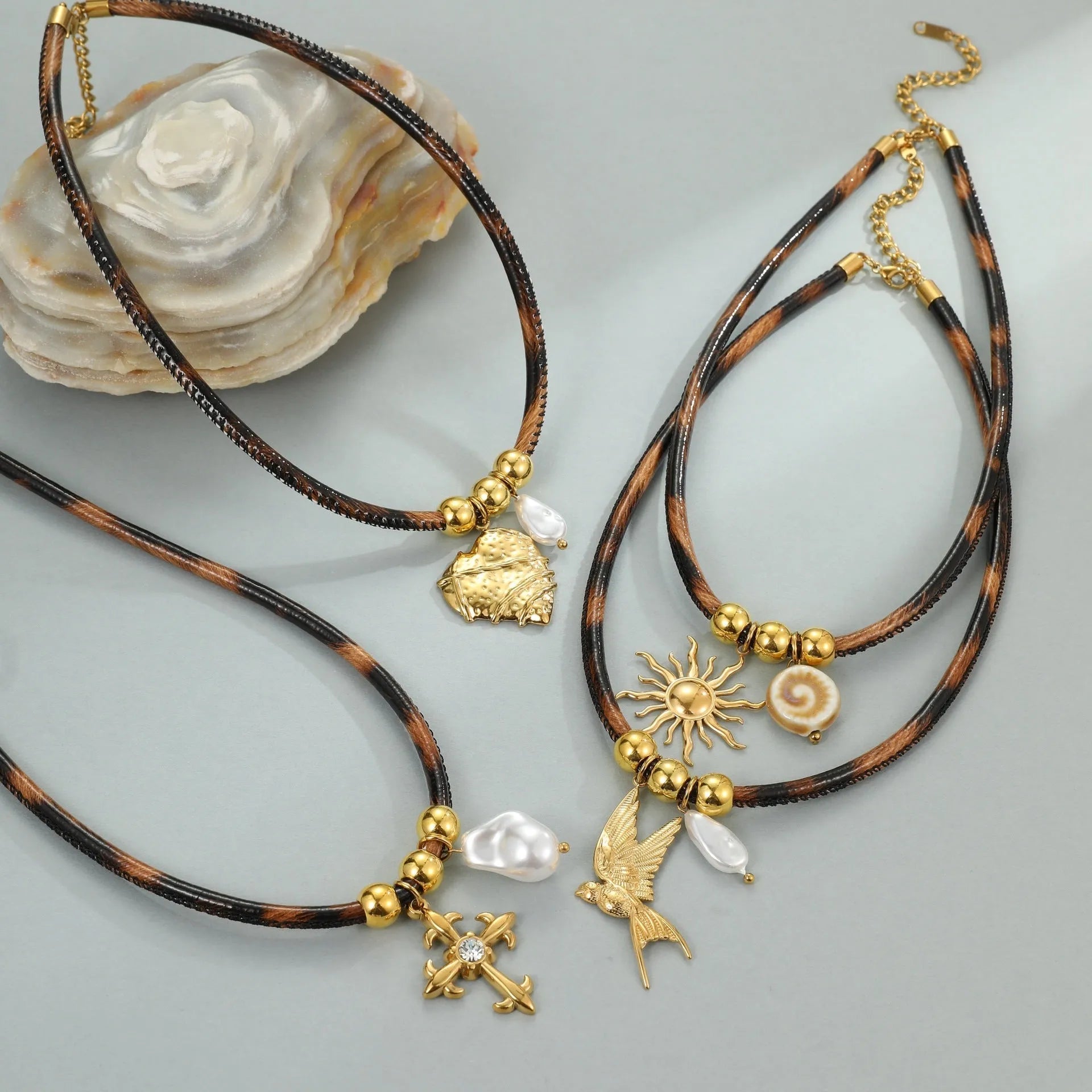 Leopard leather geometric pendant stainless steel necklace for women with adjustable chain