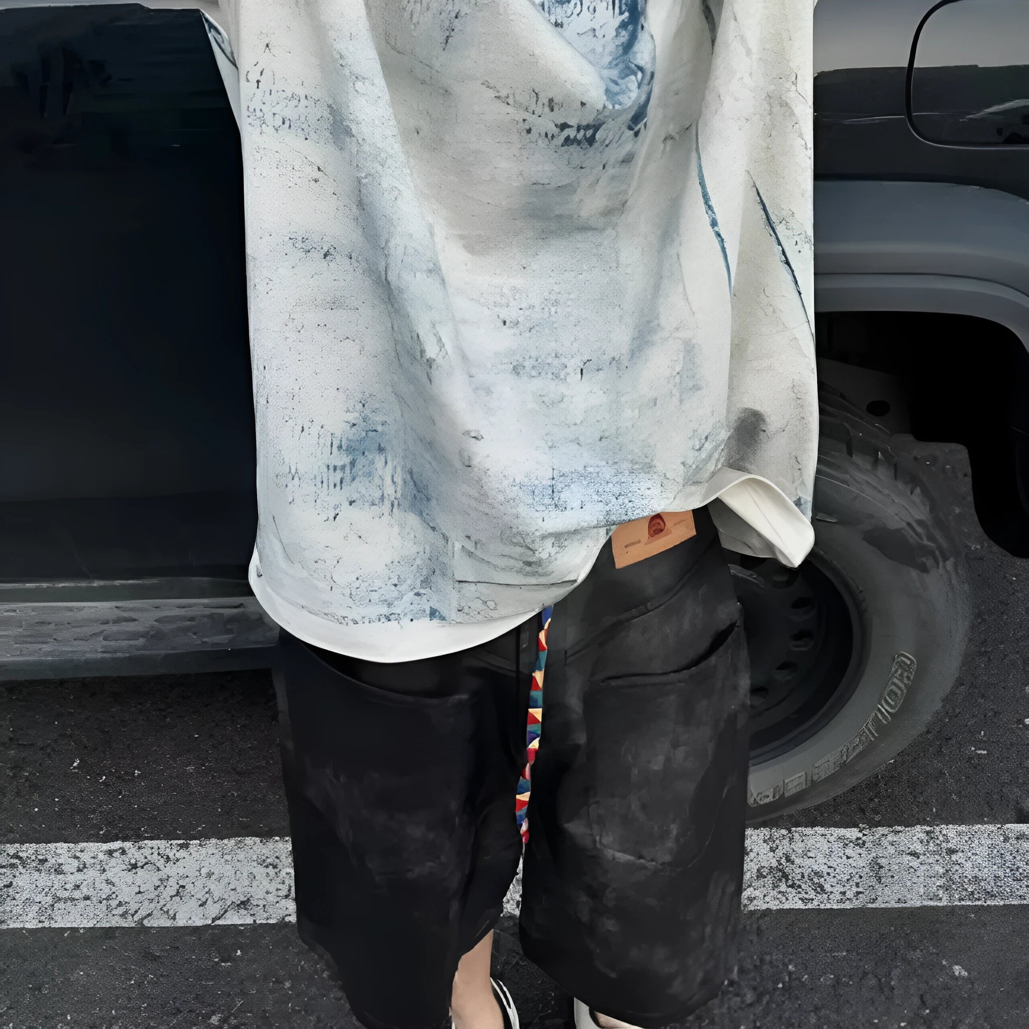 Korean style loose fit T-shirt with summer washing effects and round neck design