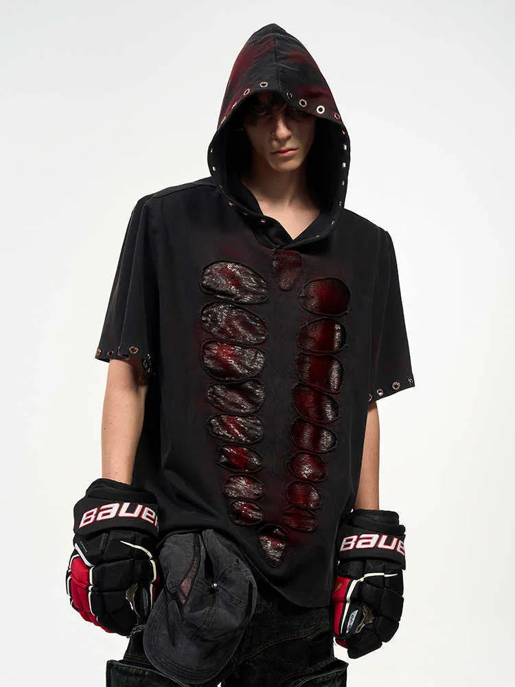 Black men's loose-fitting hooded t-shirt with short sleeves and cut sequins detail.
