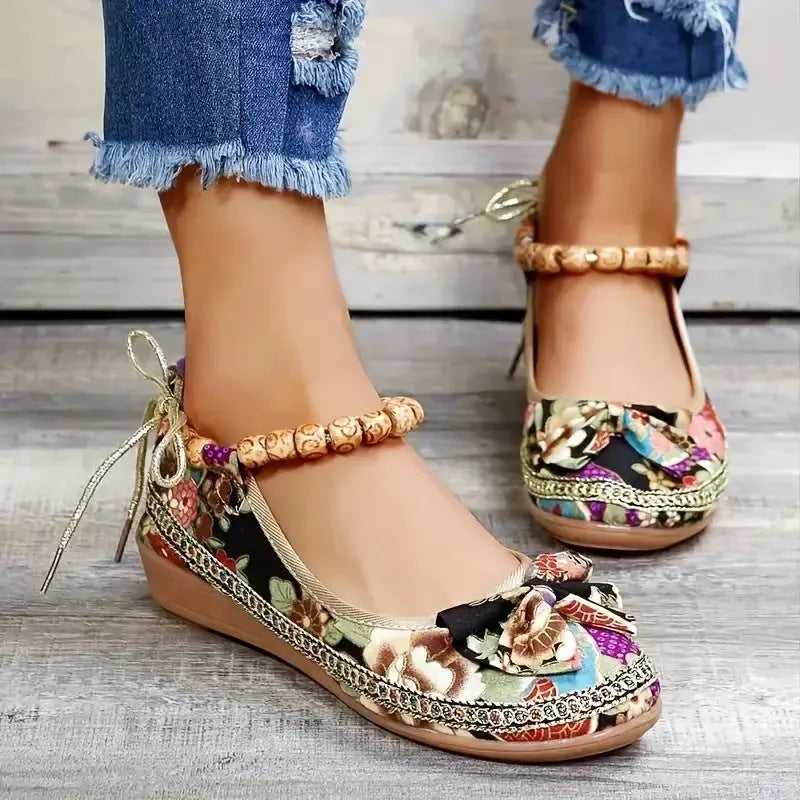 Women's black ethnic platform sandals with cloth upper and elastic band