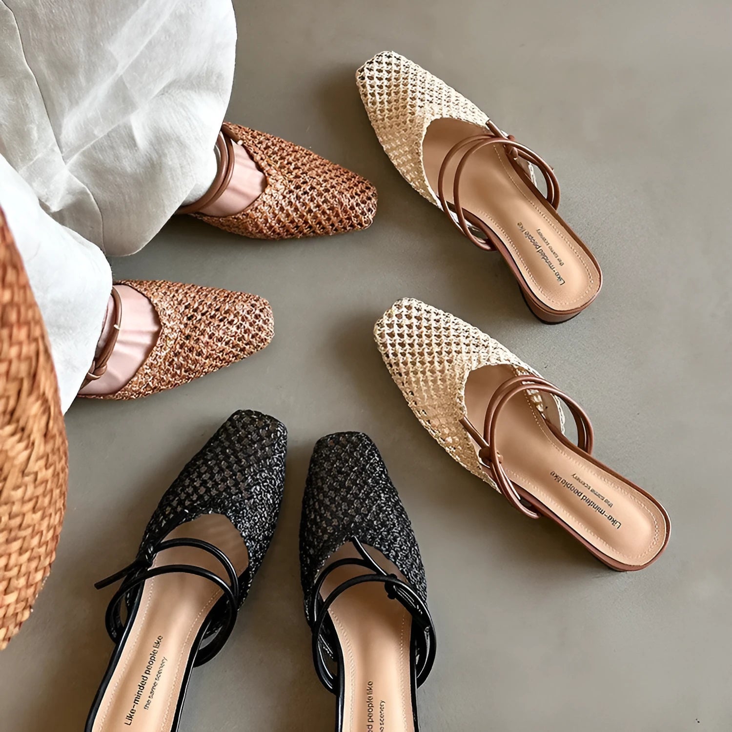 Women's square toe slippers with chunky heel and breathable design in artificial pu material