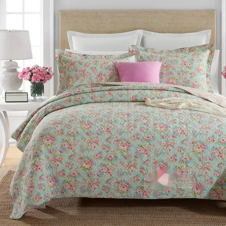 Quilted pure cotton bed cover set with pillowcases for 1.5-1.8 metre beds