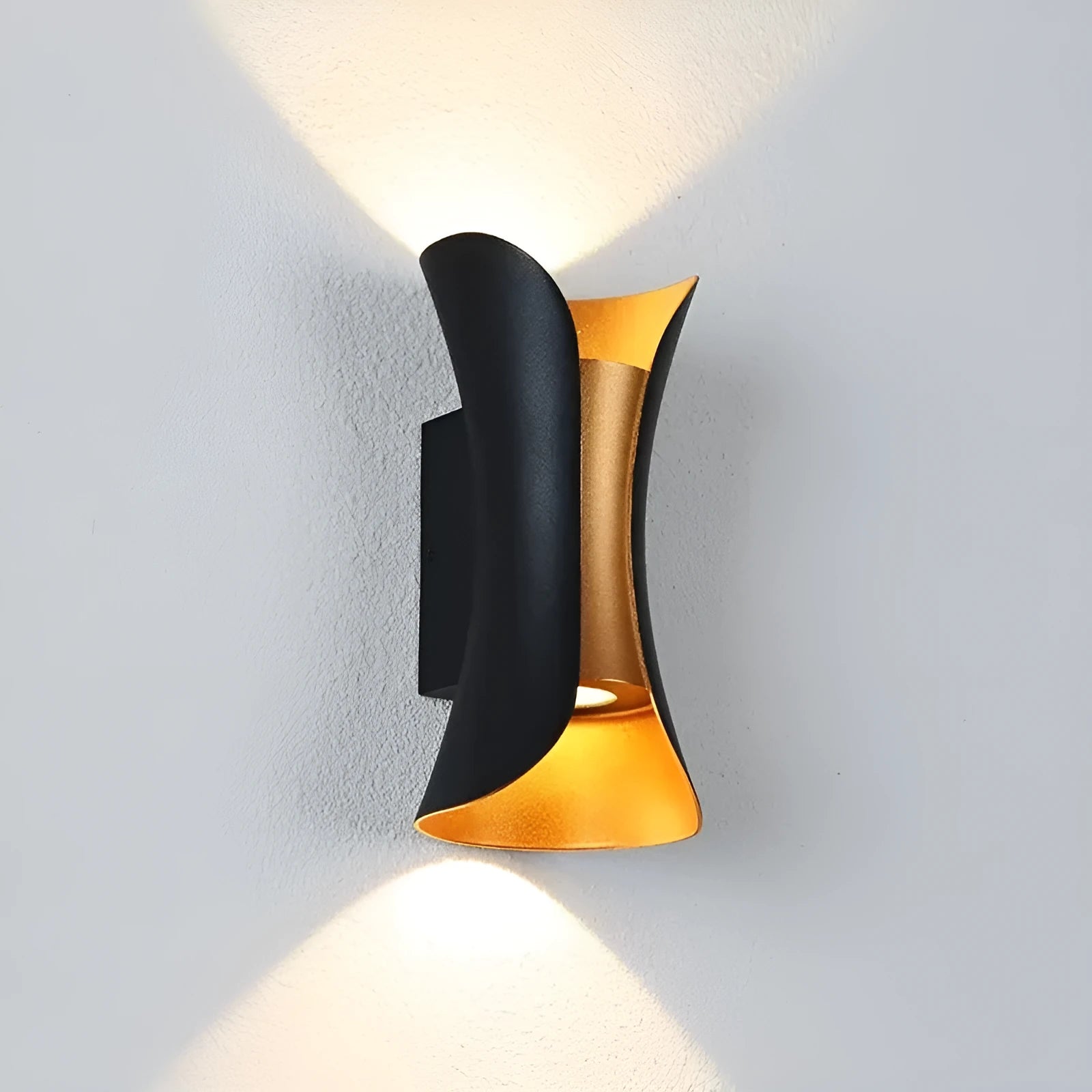 Outdoor wall lamp with aluminium shell for waterproof stair and corridor lighting