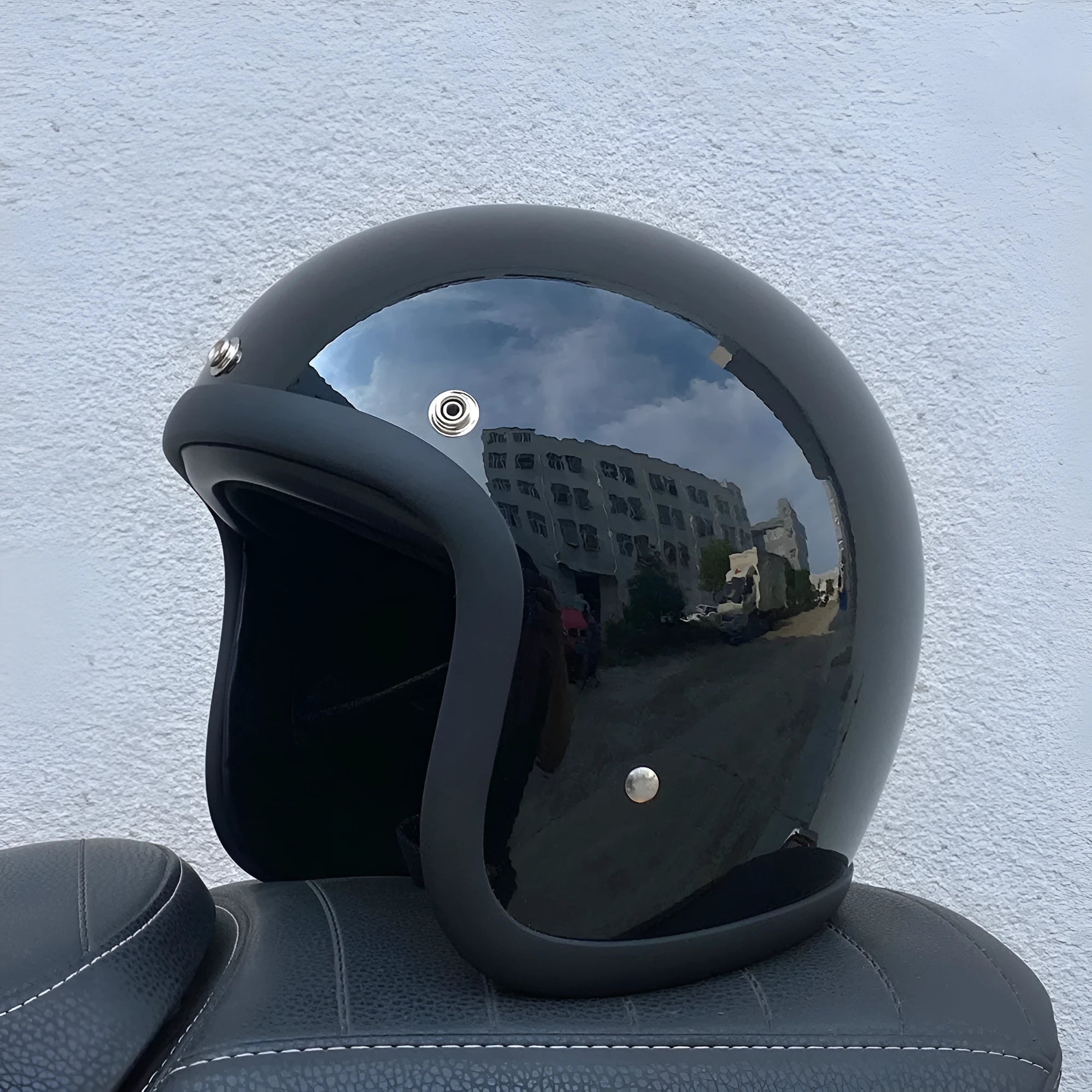 Retro style motorcycle half helmet in FRP construction for adult electric bike commuting