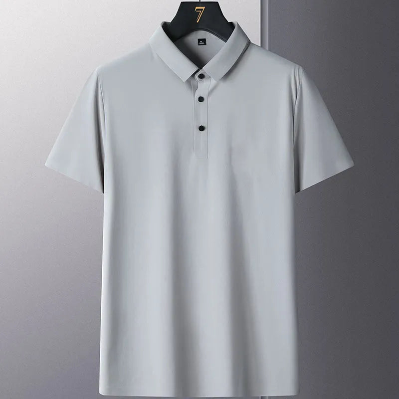 Non-ironing solid colour men's short sleeve business casual shirt on a hanger