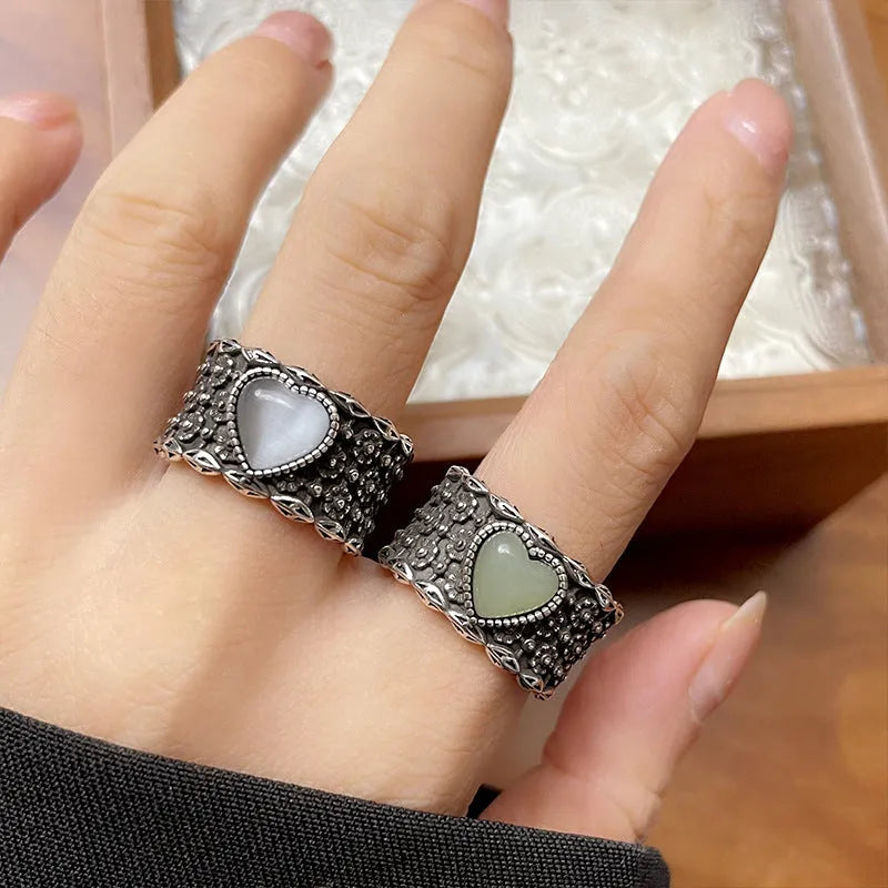 Adjustable heart ring in silver-plated white copper with retro moon design