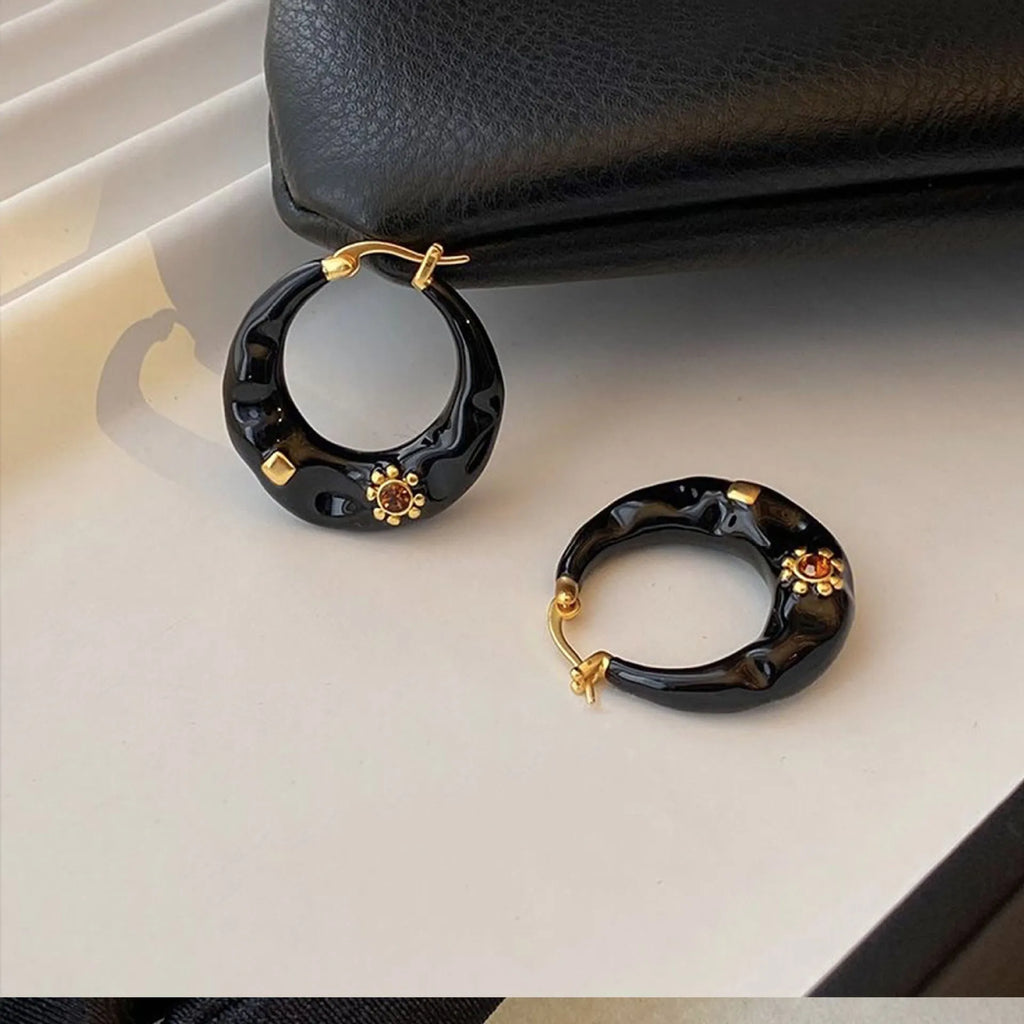 Hong Kong style retro alloy ear studs with dripping oil finish and rhinestone inlays in black and red