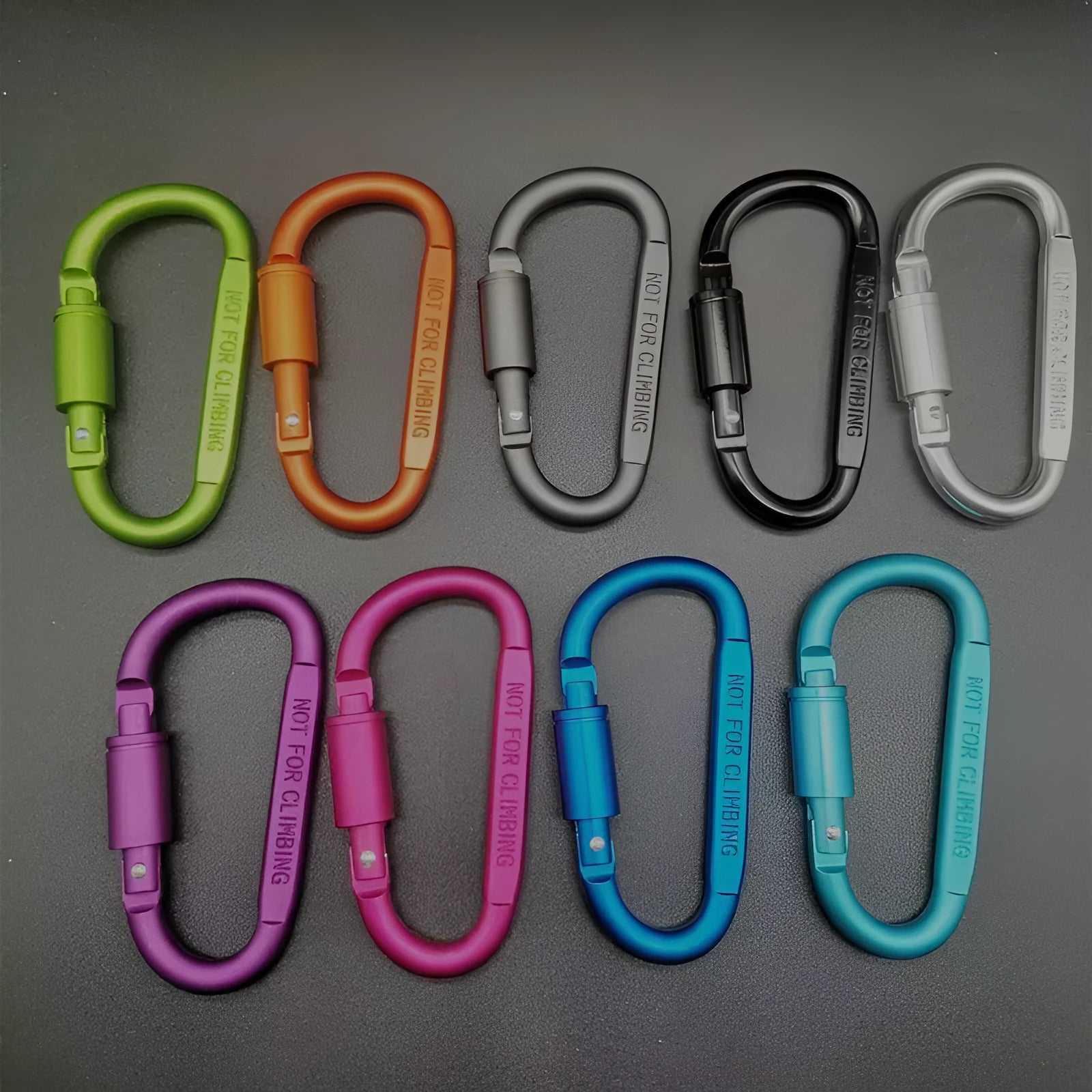 A D-type aluminium locking carabiner with an 8cm flat profile on a neutral background.
