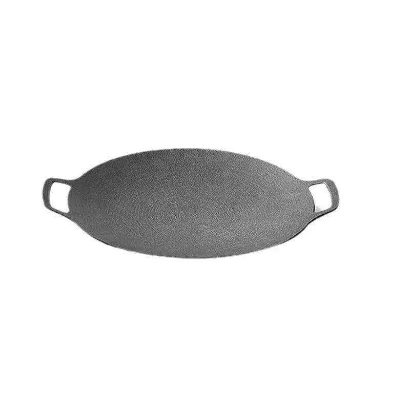 Round iron baking tray with Maifan stone non-stick coating in modern minimalist style
