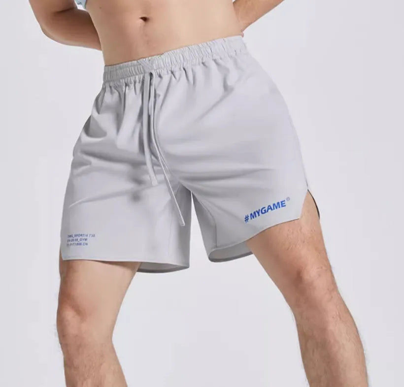 Men's four-point training fitness shorts in polyester spandex fabric available in four colours