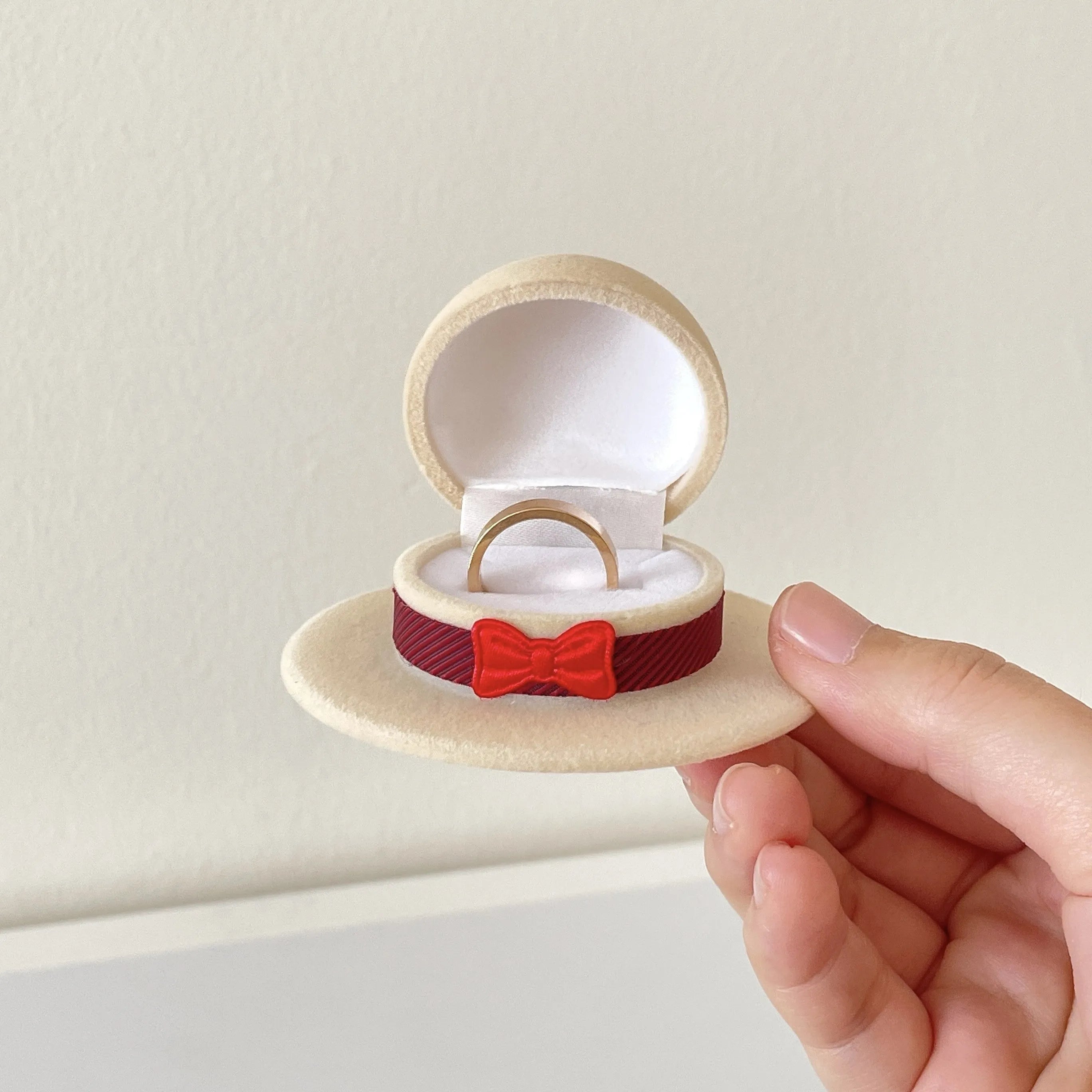 creative cowboy hat ring box small hat style 6.9x5.7x3.7cm for ring storage