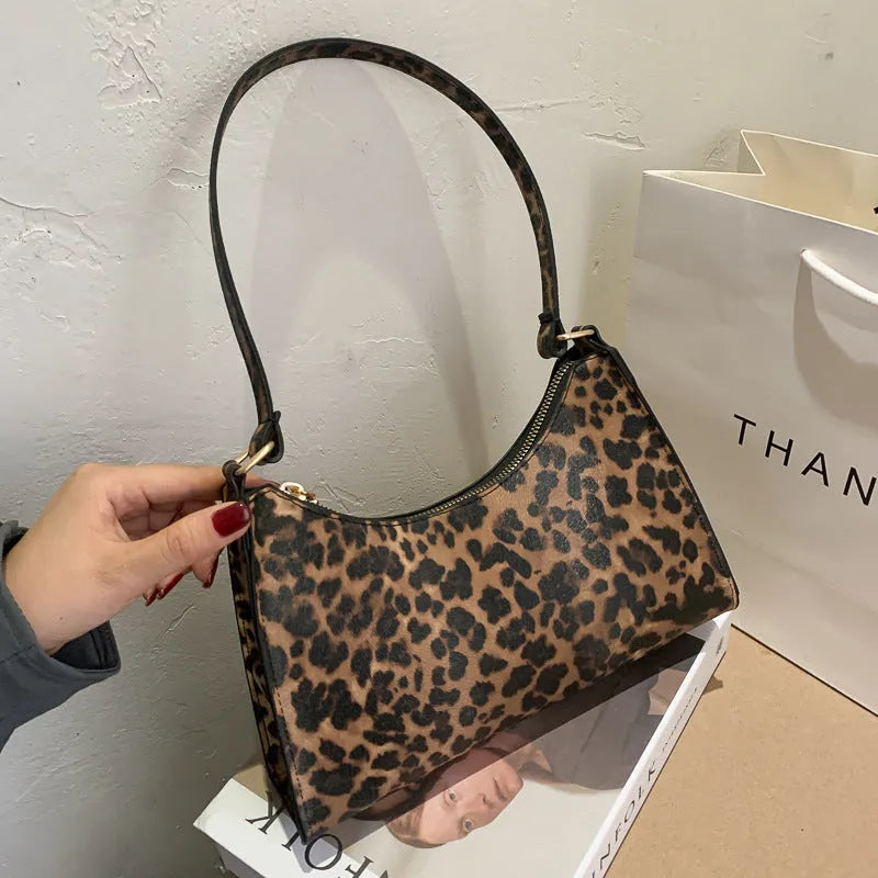 Small square Korean-style underarm bag in PU leather with pattern options