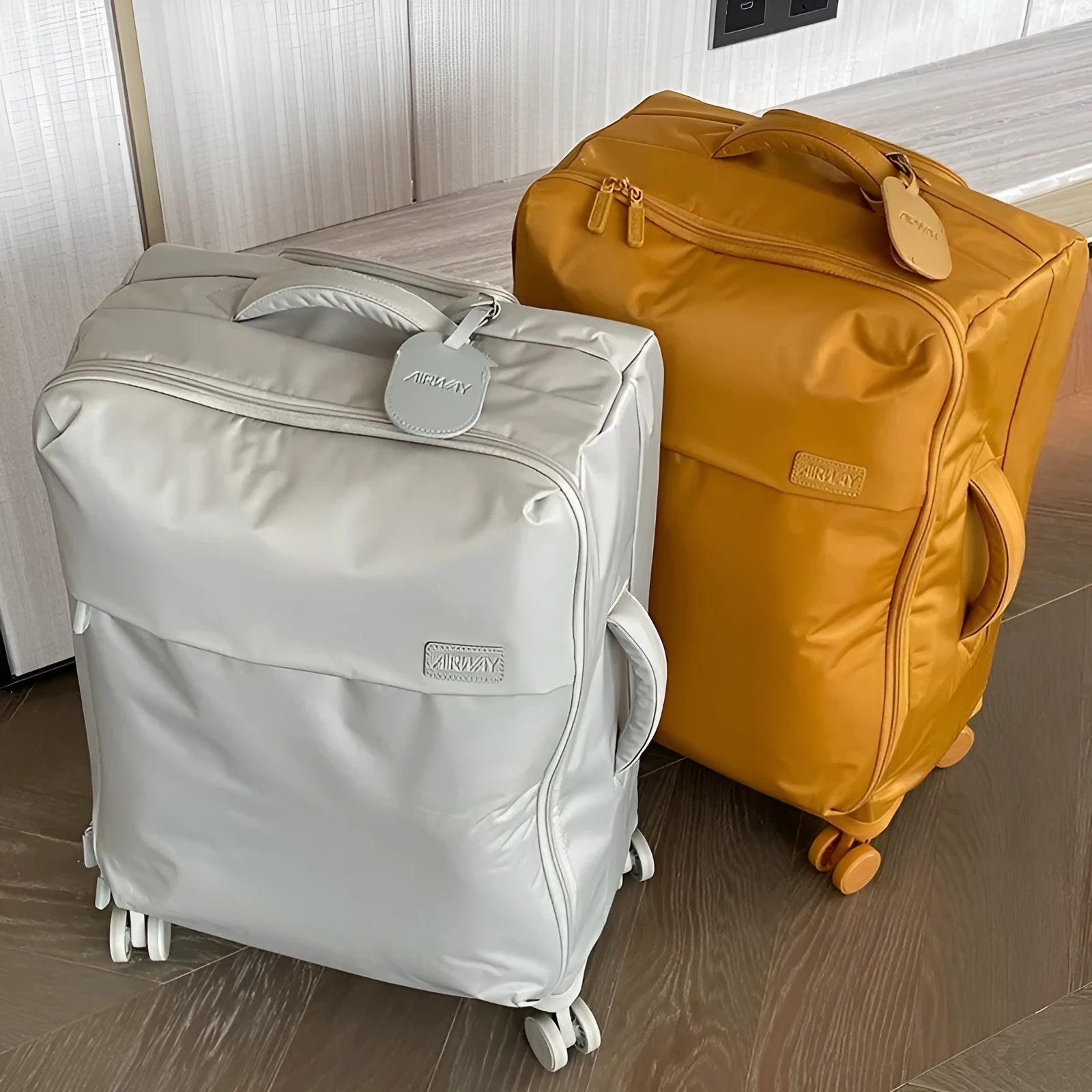 Ultra-light waterproof Oxford cloth suitcase with universal wheels in contemporary colour options