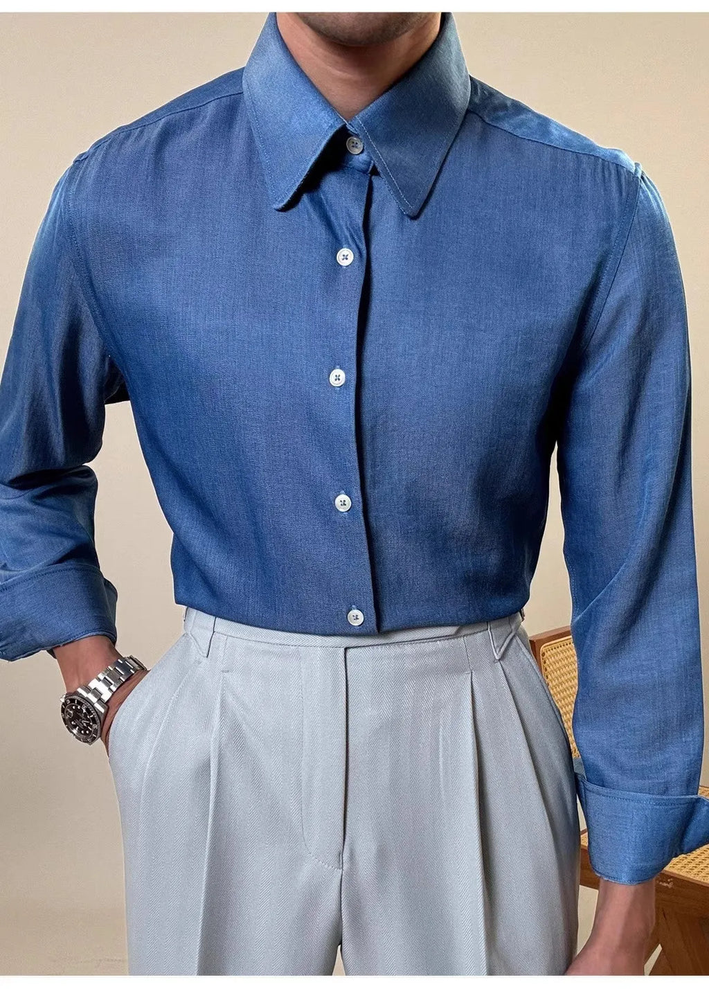 Men's slim fit round collar business shirt in blue rayon-polyester blend fabric