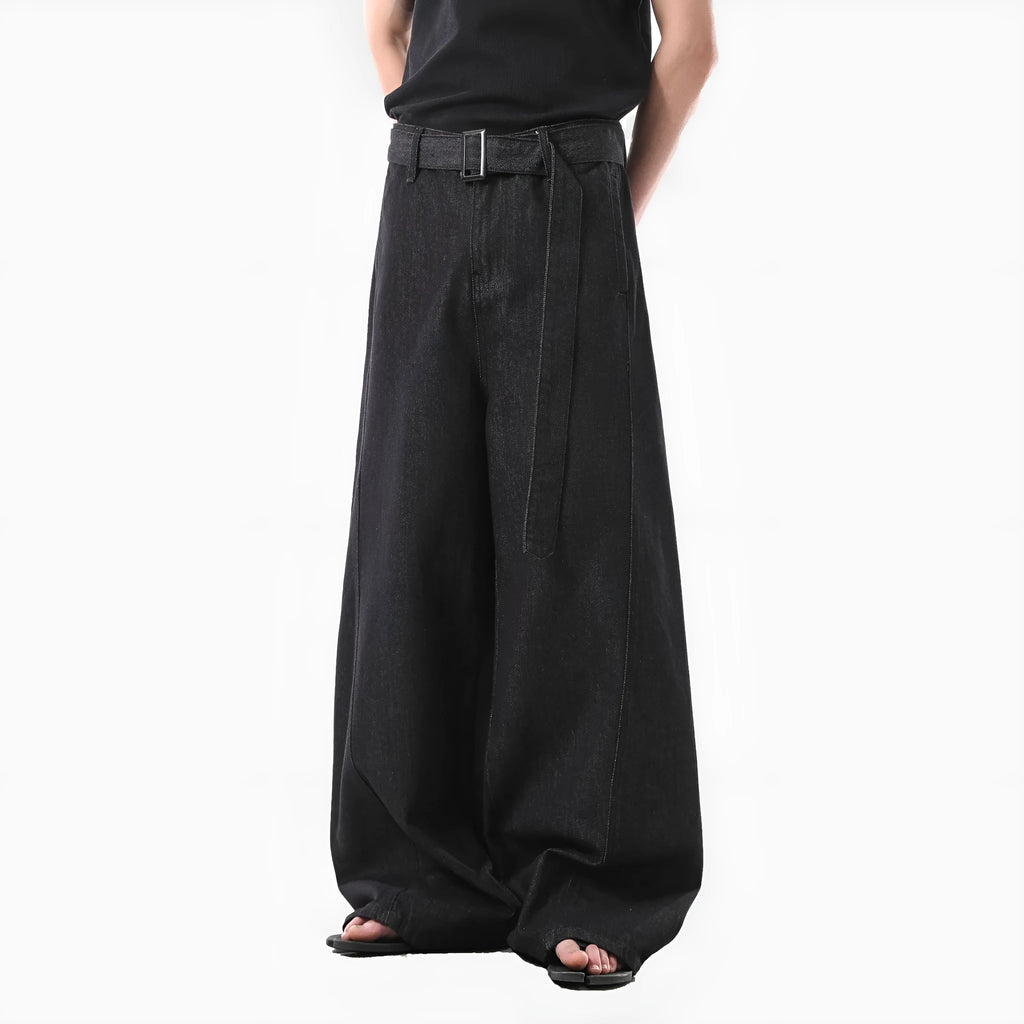 Black high-waist straight leg women's jeans with a zip fly, shown in American retro style.