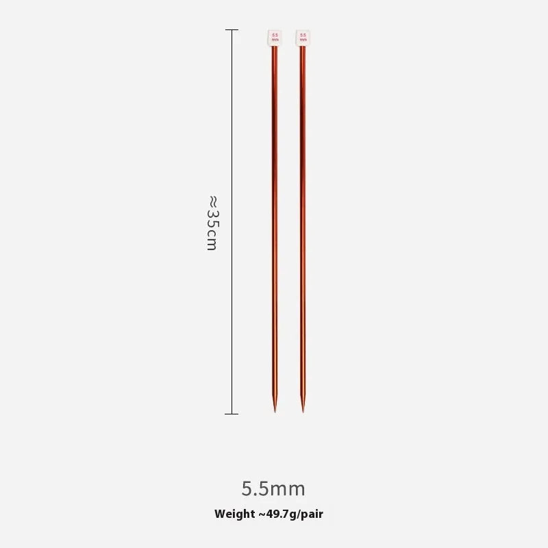 Set of aluminium crochet hooks in 14 sizes from 2.0mm to 10.0mm with protective end caps