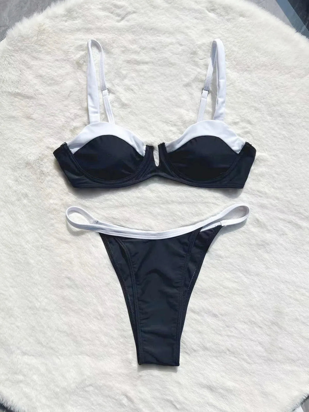 Black low waist women's bikini swimsuit with stitching split design and briefs style