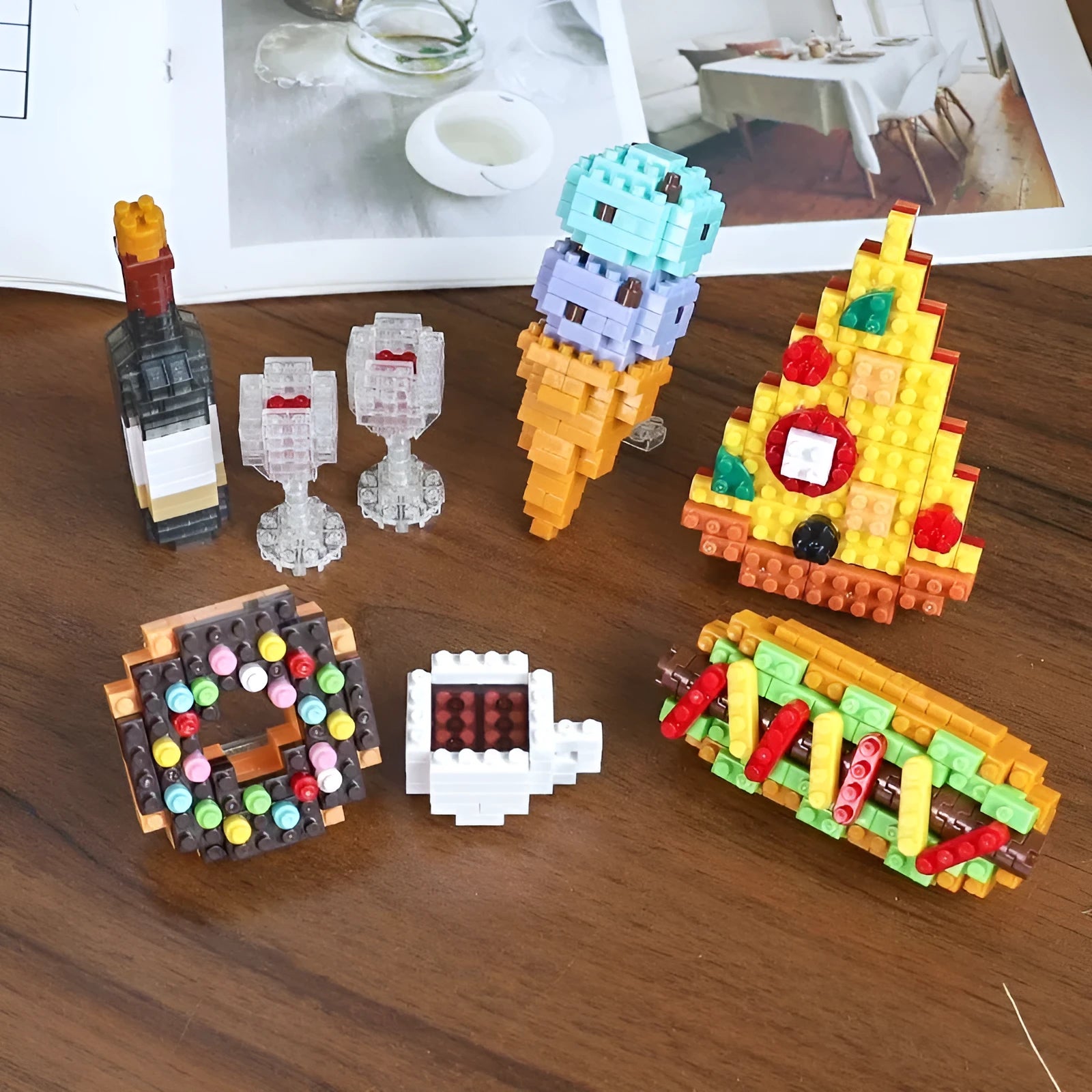 Children's plastic assembled small toy ornaments building block set in colour box packaging