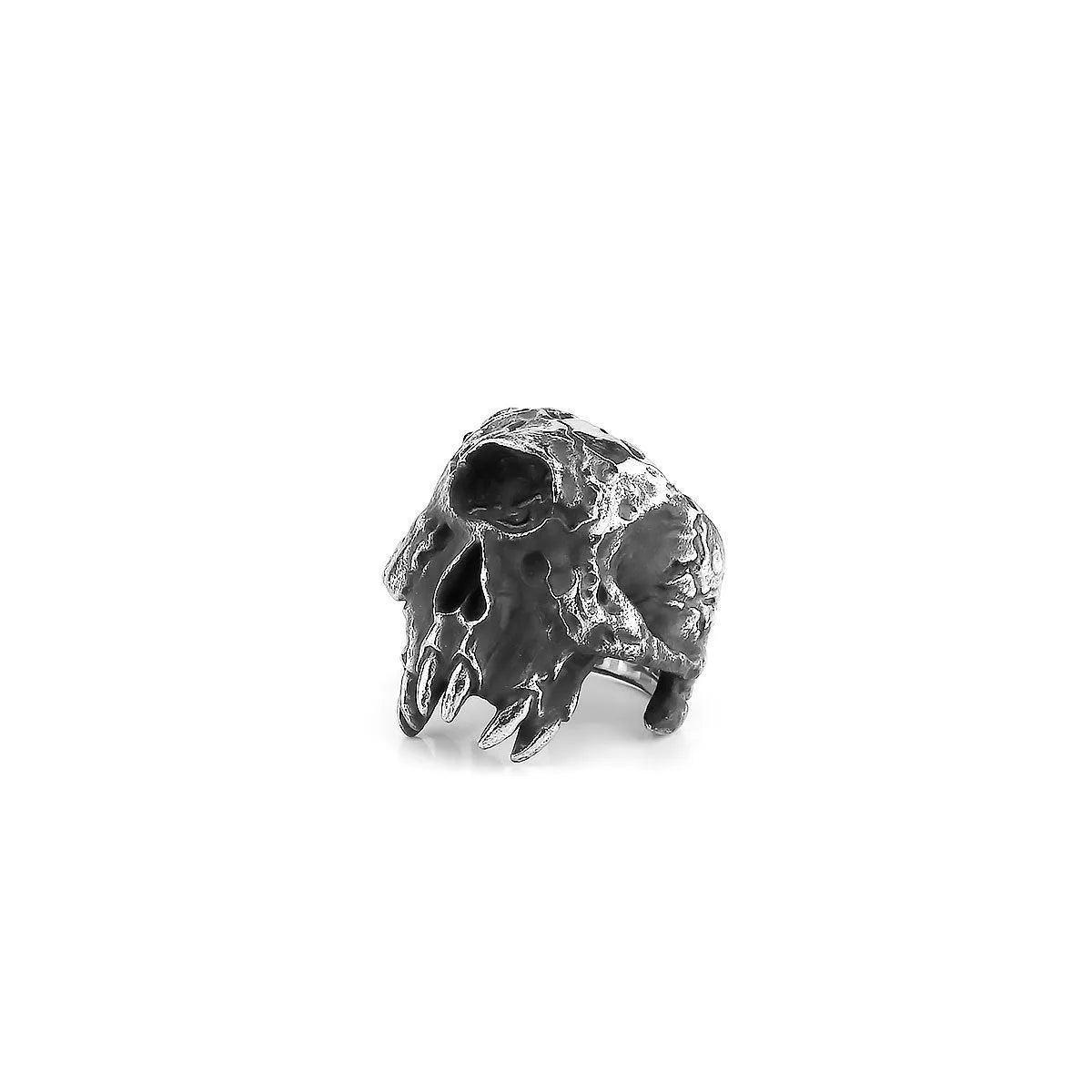 Electroplated alloy skull ring showing one-eyed design on finger, retro punk hip hop style