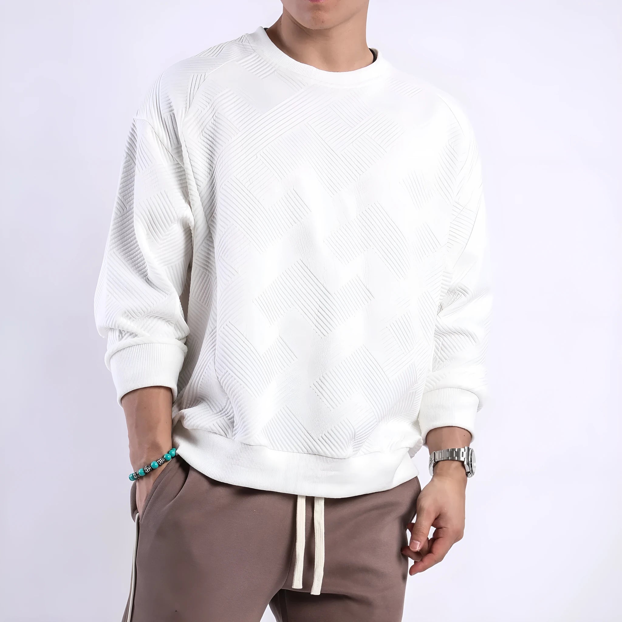 Men's loose fit twill jacquard pullover sweater with long sleeves and round neck
