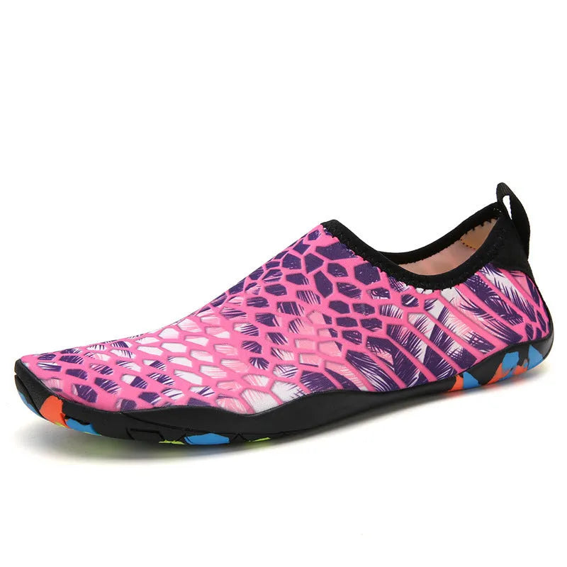 Beach wading shoes in blue with quick-dry Lycra uppers and EVA soles for water activities
