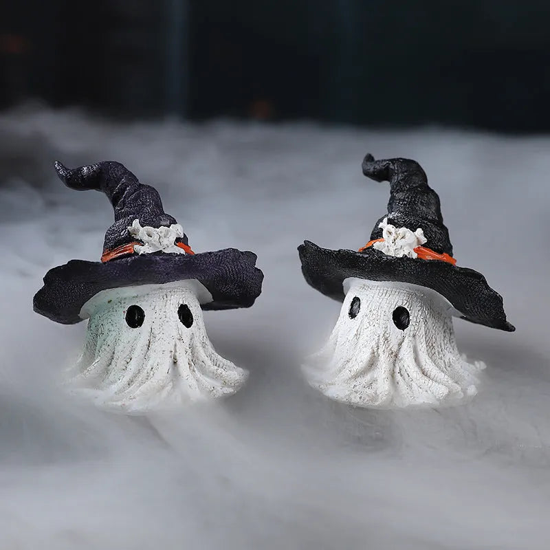 Resin wizard hat ornament in purple or black colour with hanging loop for holiday decoration